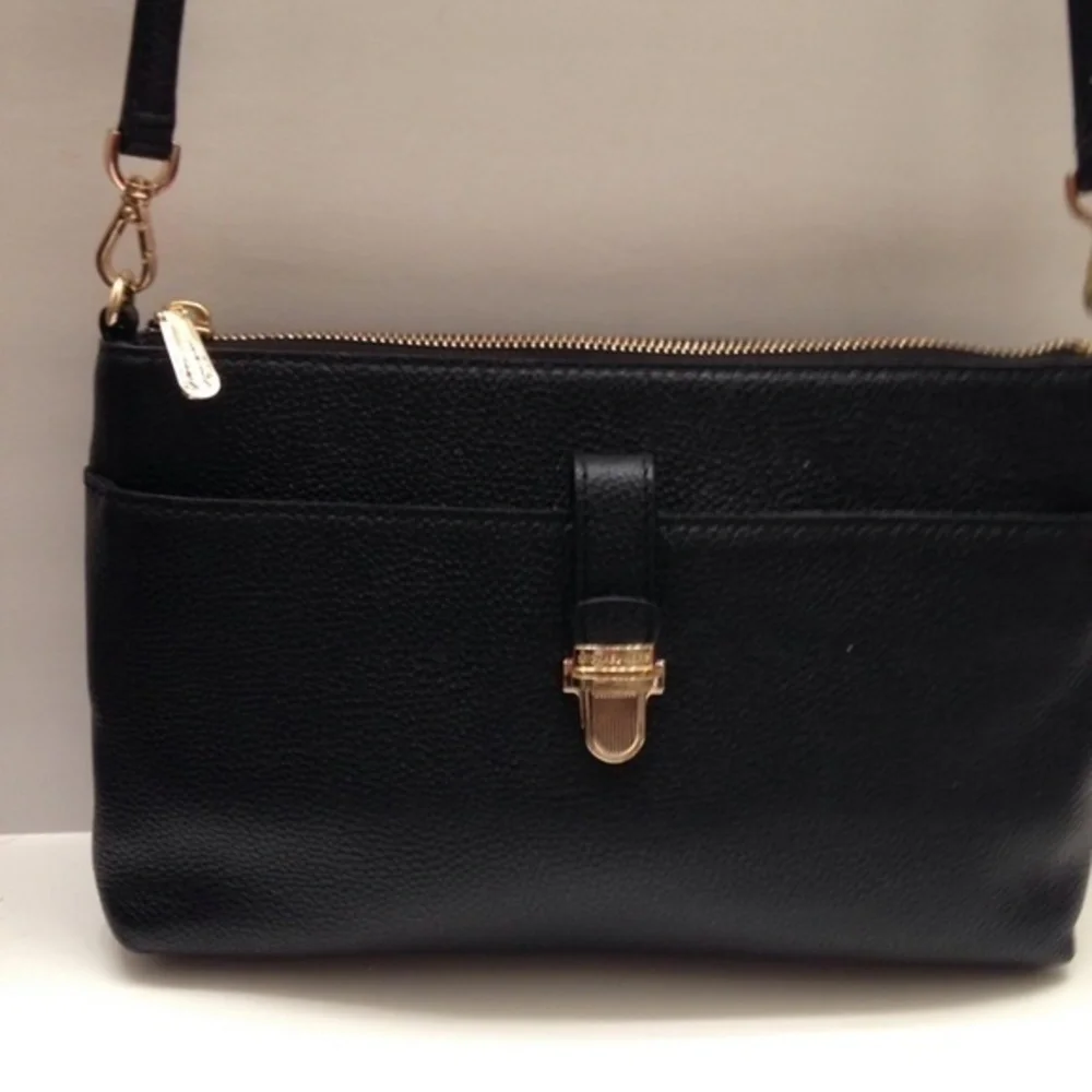 MICHAEL KORS black pebbled leather crossbody
